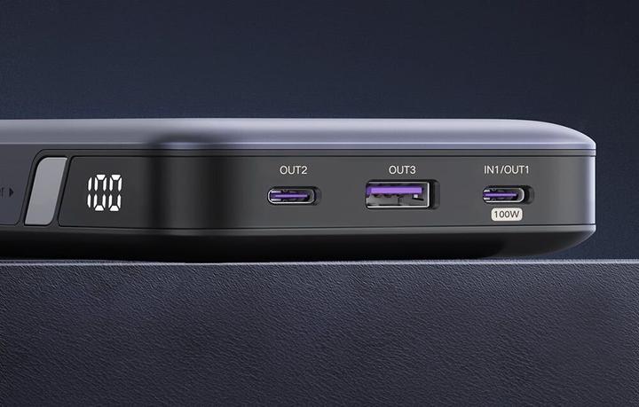 Actual product image Ugreen Powerbank (20000 mAh, 100 W, 72 Wh)