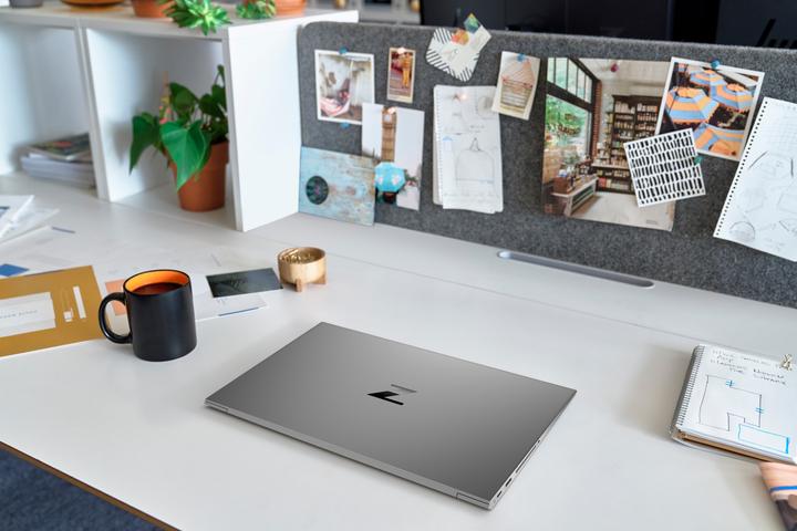 Produktbild HP ZBook Studio G7 (15.60", Intel Core i7-10850H, 16 GB, 512 GB, DE)