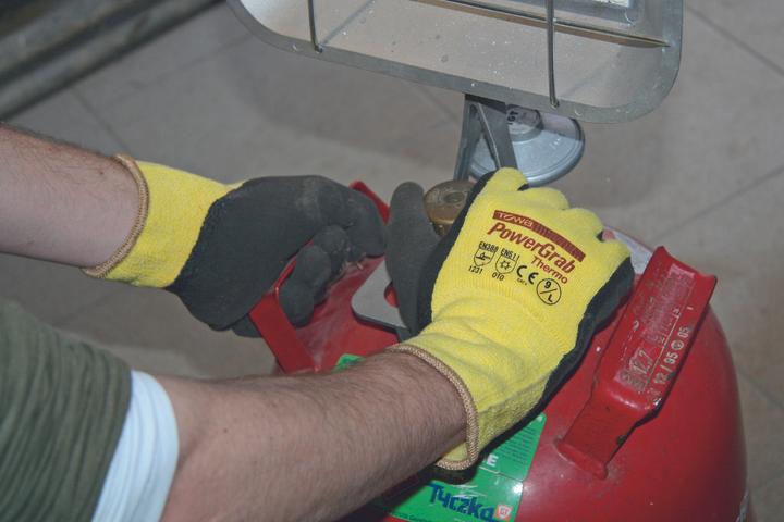 Produktbild Kerbl Qualitäts-Handschuh POWER-GRAB THERMO (7)