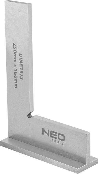 Neo Ecke (Ecke mit Sockel, DIN875