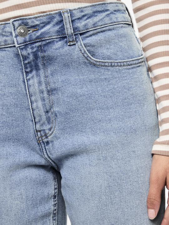 Actual product image Pieces PCBELLA HW Tapered Fit Jeans (W32/L32)