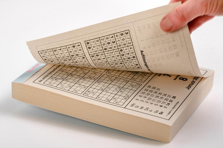 Image du produit Calendrier Sudoku 2026 : le calendrier à déchirer populaire avec 800 grilles de chiffres (Couverture rigide, Allemand)