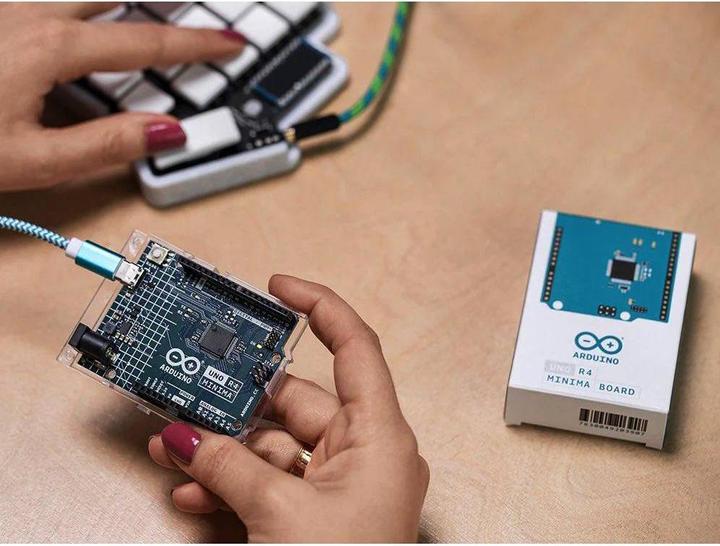 Immagine prodotto Arduino UNO R4 Minima