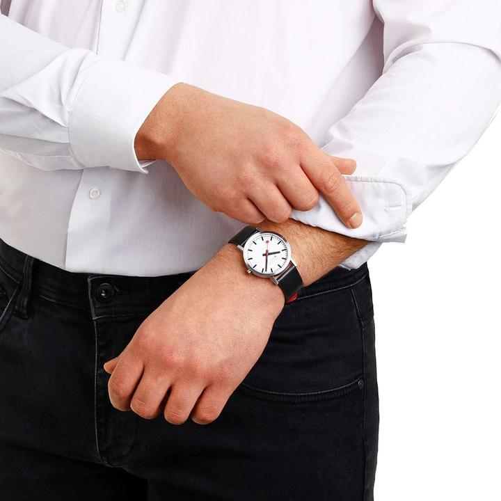 Image du produit Mondaine Classique (Montre analogique, Swiss Made, 40 mm)
