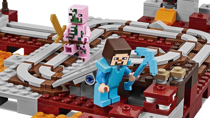 Produktbild LEGO Die Nether-Eisenbahn (21130, LEGO Minecraft)