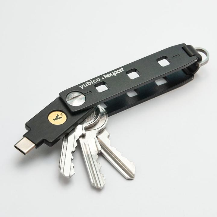 Actual product image Yubico x Keyport Pivot 2.0
