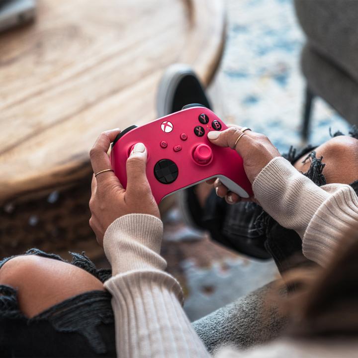 Actual product image Microsoft Xbox Wireless Controller - Deep Pink (Xbox One S, PC, Xbox Series X, Xbox One X, Xbox Series S)