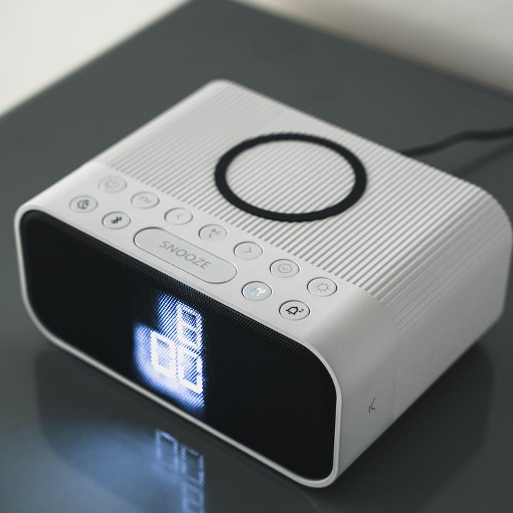 Actual product image KSIX Wuad Alarm Clock Wireless Charger 10w Bluetooth Speaker Fm Radio