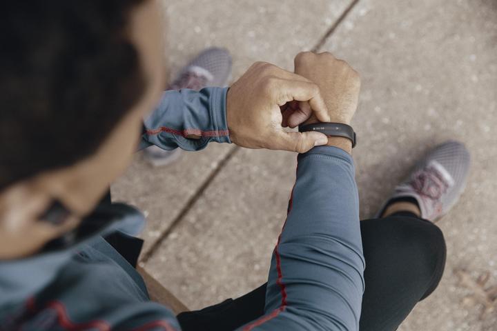 Actual product image Under Armour Ribbon