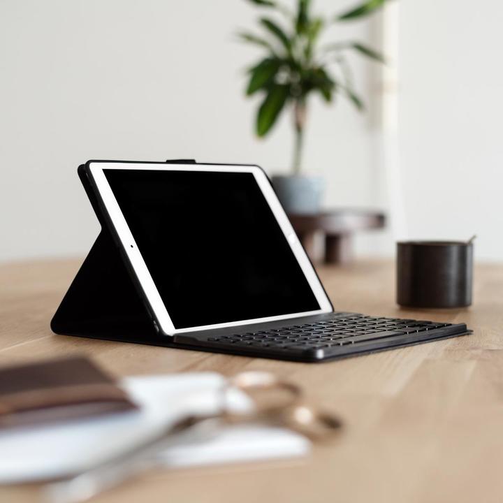 Produktbild Accezz QWERTY Bluetooth Keyboard Bookcase Samsung Galaxy Tab S9 Ultra 14.6 inch - Zwart (Eng. Int.)