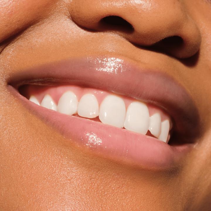 Actual product image Catrice Melt & Plump Juicy Lip Plumper (Rose)