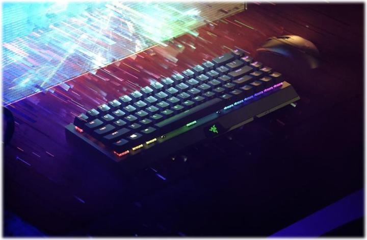 Produktbild Razer BlackWidow V3 Mini HyperSpeed (DE, Kabellos, Kabelgebunden)