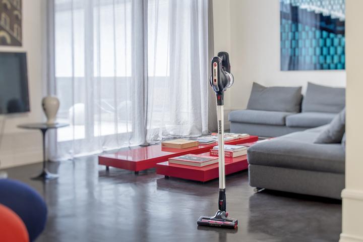 Produktbild Hoover Akku-Besenstaub HF18RXL 011