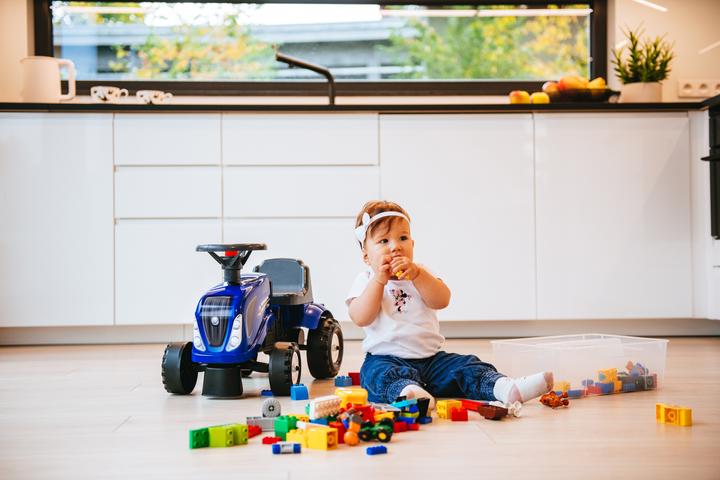 Produktbild Falk Toys New Holland Rutscher + Anh.