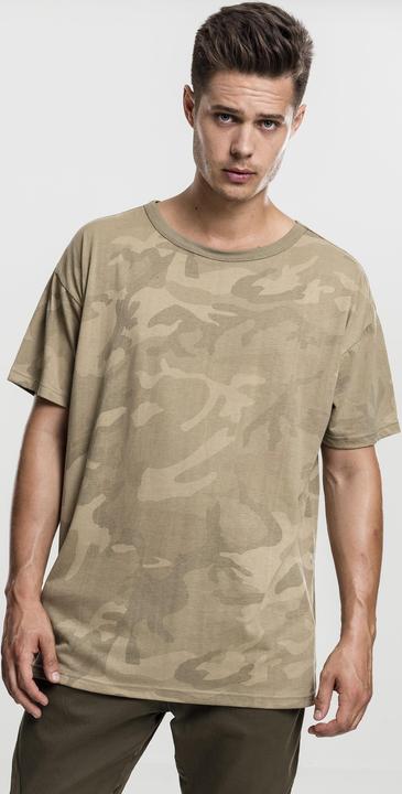 Image du produit Urban Classics Camo Oversized Tee (S)