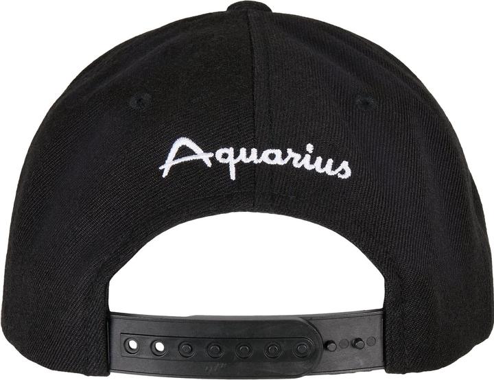 Actual product image Mister Tee Zodiac YP Classics 5-Panel Premium Curved Visor Snapback Cap - 16461 (One size)
