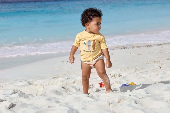 Actual product image Lässig Baby-Bademode Bade-Shirt LSF Short Sleeve Rashguard - Surfboards (80)