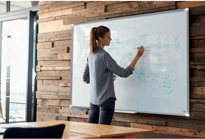 Produktbild Nobo Whiteboard Premium Plus 1915157 Stahl, 120x120cm (120 x 120 cm)