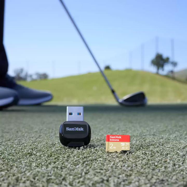 Actual product image SanDisk Extreme UHS-I V30 (2000 GB, microSDXC, U3, UHS-I)