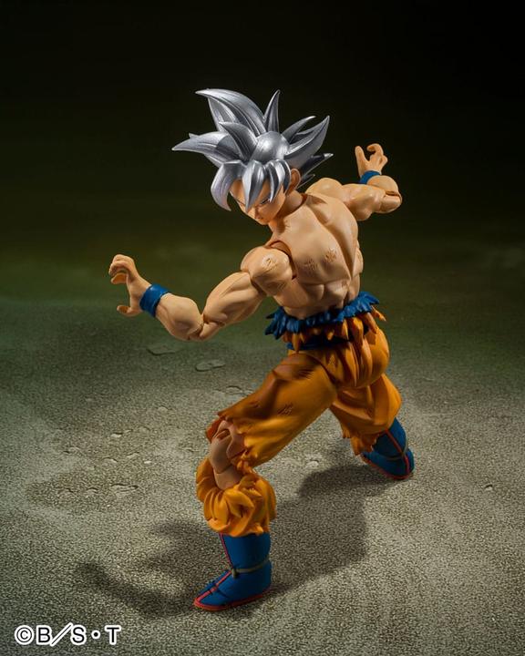 Immagine prodotto Bandai Dragon Ball S.H. Figuarts Son Goku Ultra Instinct Toyotarou Edition)
