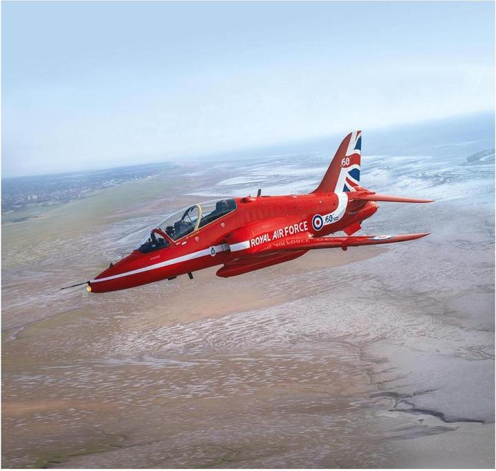 Produktbild Revell BAe Hawk T.1 Red Arrows