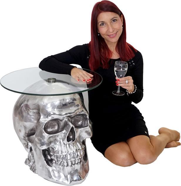 Produktbild Swisshandel24 Beistelltisch Totenkopf, Polyresin Glastisch Wohnzimmertisch, silber 52x55x55cm (52 x 55 x 55 cm)