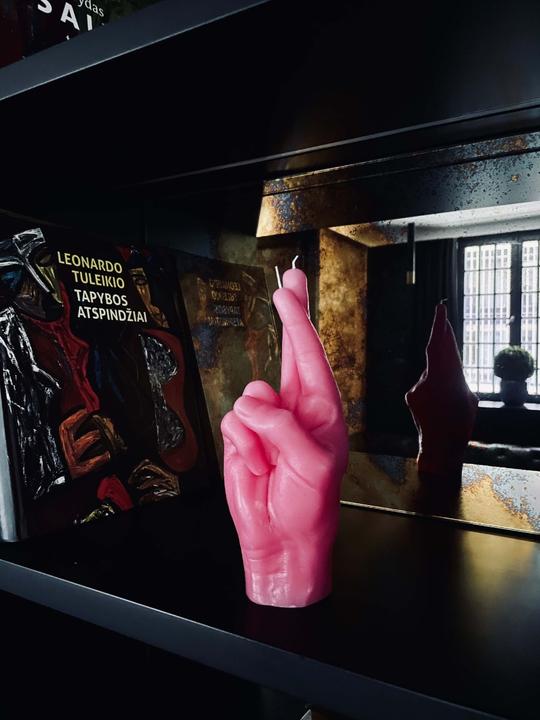 Actual product image Candle Hand crossed fingers (1 pcs.)