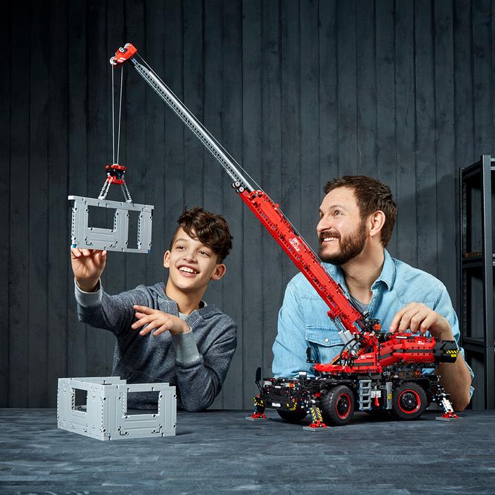 Produktbild LEGO Geländegängiger Kranwagen (42082, LEGO Technic)