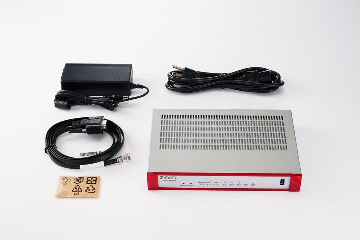 Actual product image Zyxel Router USGFLEX50HP Gold bundle