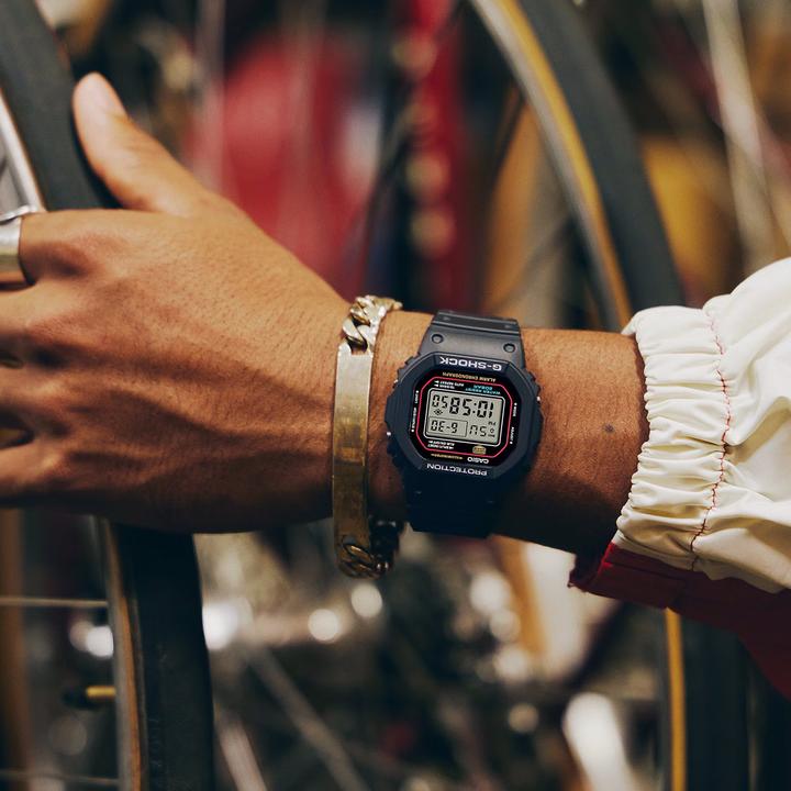 Produktbild Casio DW-5600RL-1ER (Digitaluhr, 43 mm)