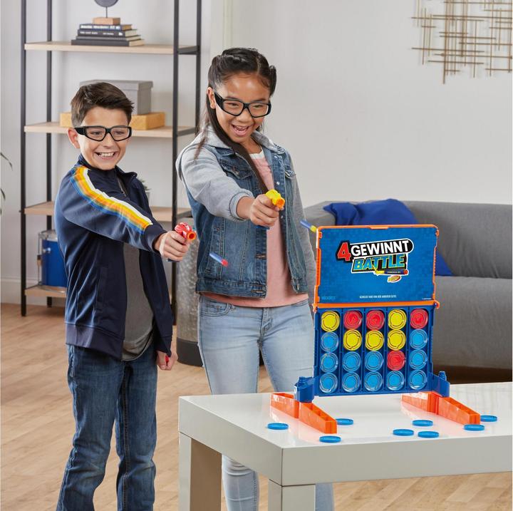 Produktbild Hasbro Gaming 4 gewinnt Battle Spiel mit Nerf Blastern