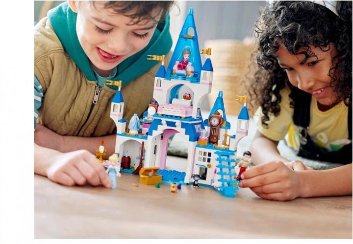 Produktbild LEGO Cinderellas Schloss (43206, LEGO Disney)