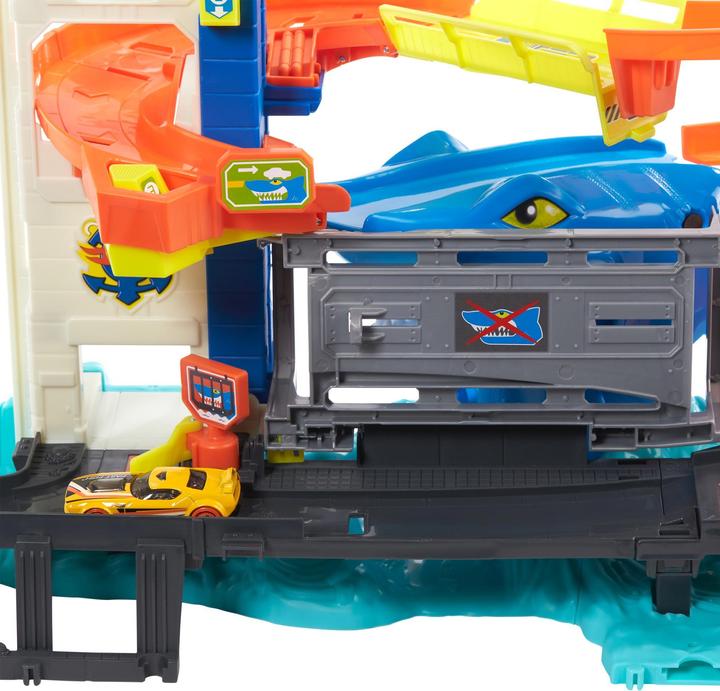 Actual product image Hot Wheels HW City shark attack playset