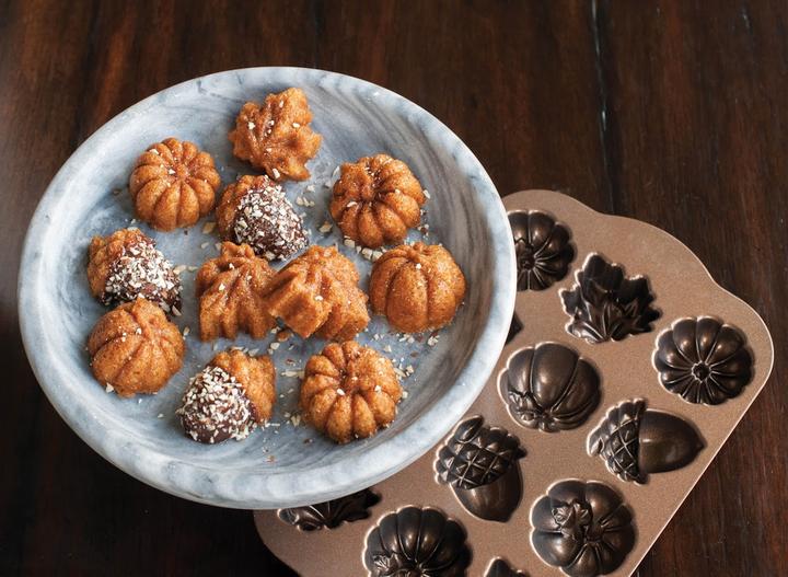 Immagine prodotto Nordic Ware Teglia per dolci con delizie d'autunno