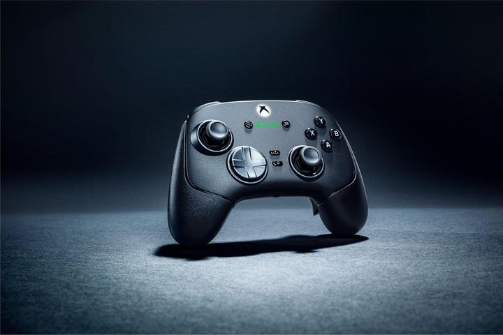 Actual product image Razer Wolverine V3 Pro (Xbox Series X, PC)