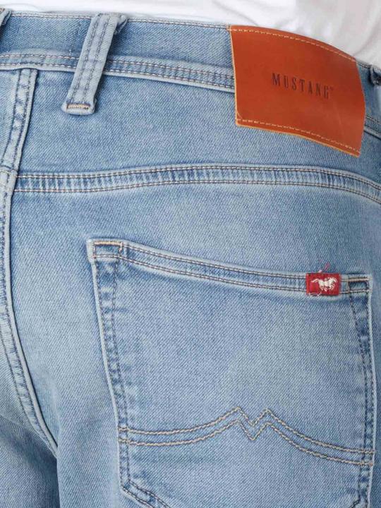 Actual product image Mustang Oregon Tapered Jeans Blue (W50/L32)