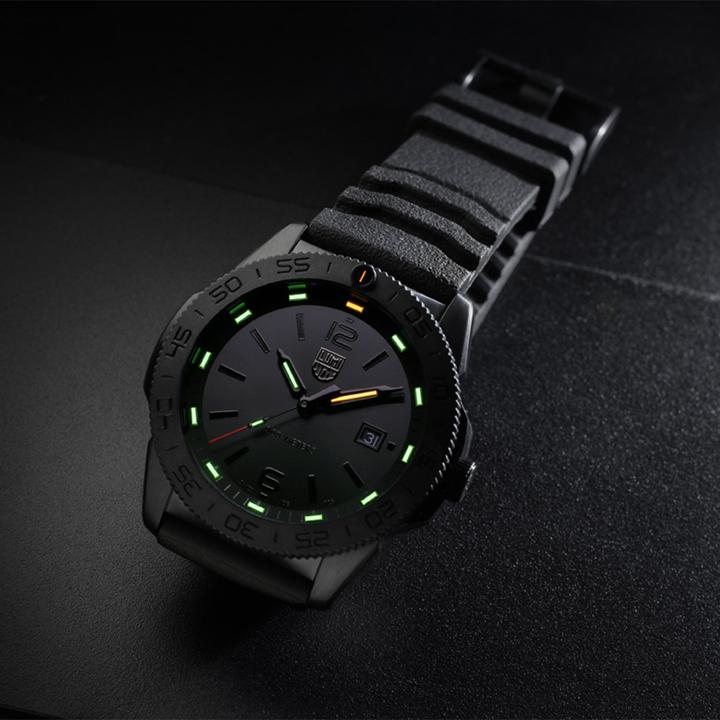 Immagine prodotto Luminox Pacific Diver Serie 3120 (Orologio da polso analogico, Fatto in Svizzera, 44 mm)