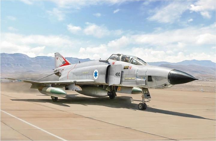 Image du produit 1:48 RF-4E Phantom II