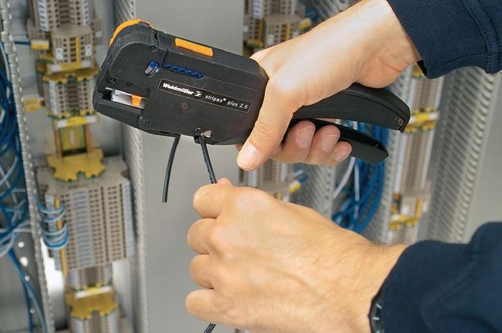 Produktbild Weidmüller Crimpzange Verkettete Aderendh (210 mm)
