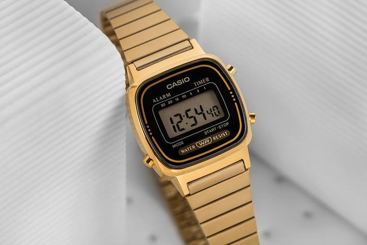 Actual product image Casio Vintage Lady Gold (Digital watch, 25 mm)