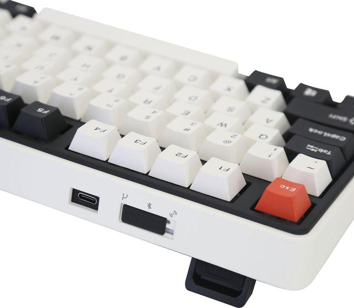 Actual product image Varmilo Minilo VXT81 Retro (US, Wireless, Cable)