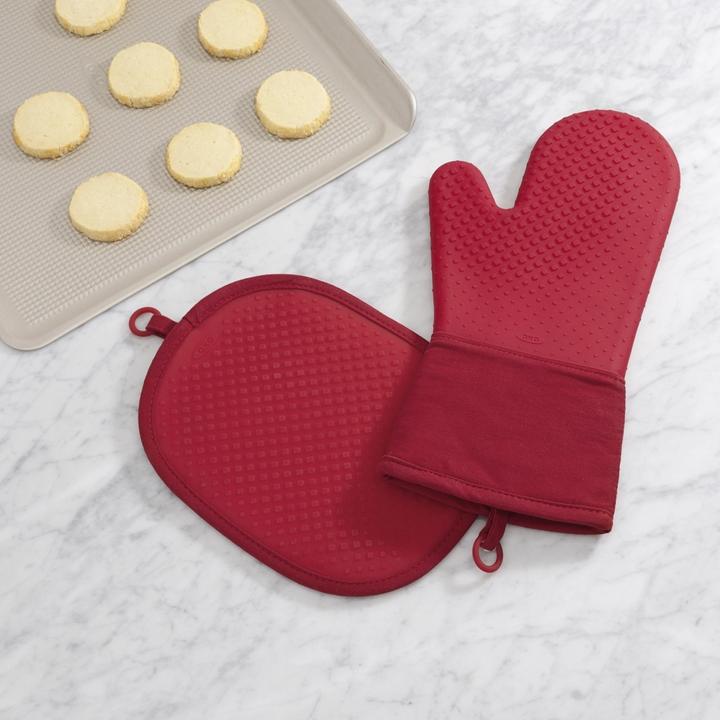 Actual product image OXO Kitchen glove, red (Silicone)