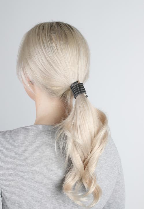 Immagine prodotto Trisa Fashion Long Twister Nero 4 pezzi (Elastico per capelli)