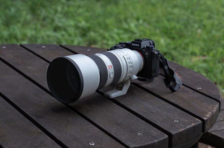 Produktbild Sony FE 70-200mm f/4 Macro G OSS II (Sony E, Vollformat, APS-C / DX)