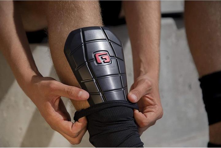 G-Form Pro-S Blade CE Schienbeinschoner Herren (S)