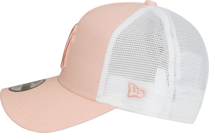 Actual product image New Era Kids Trucker Cap - New York Yankees pink - Child (53, 52 C, 54 C)