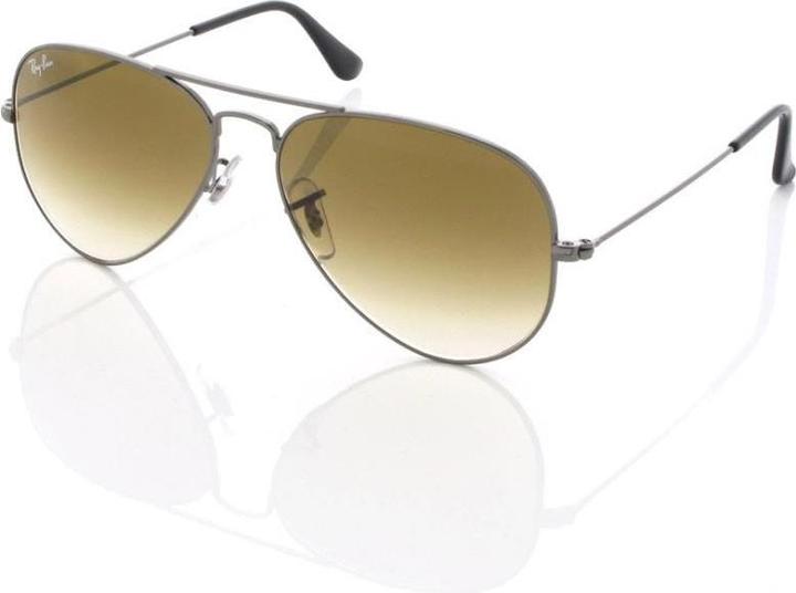 Actual product image Ray Ban Aviator Gradient