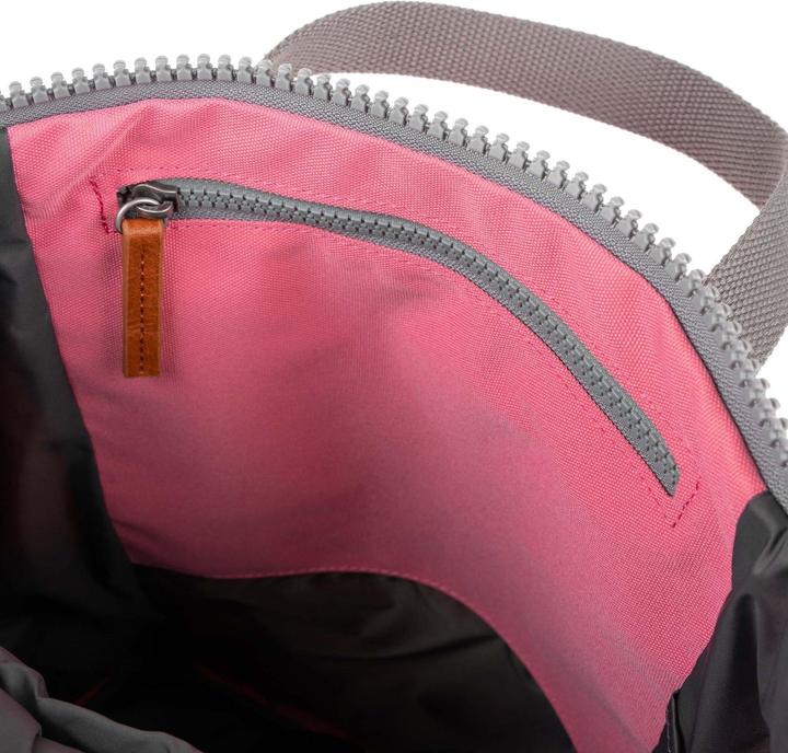 Produktbild Roka London Finchley A Tulip Medium Recycled Canvas (15 l)
