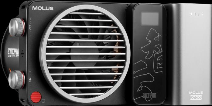 Actual product image Zhiyun Molus X100 Pro Black (Studio light)
