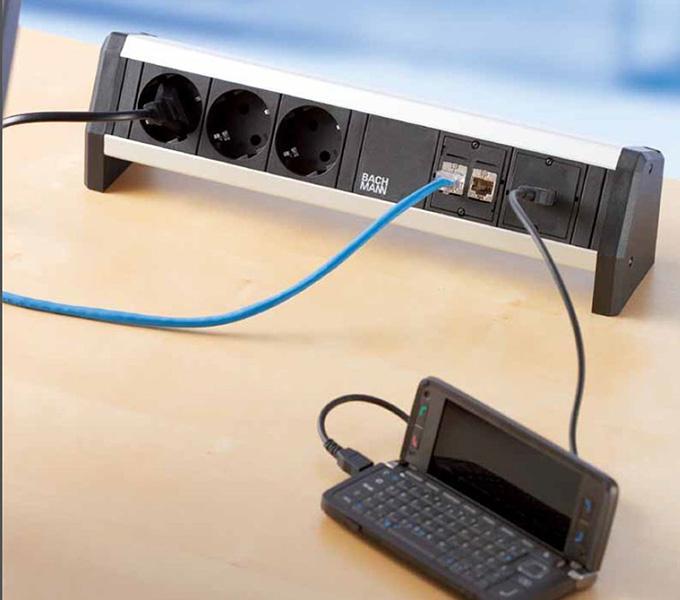 Immagine prodotto Bachmann Staffa di montaggio Desk 1